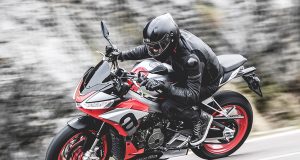 Aprilia Tuono 660
