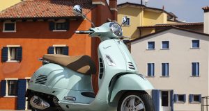 Vespa GTS