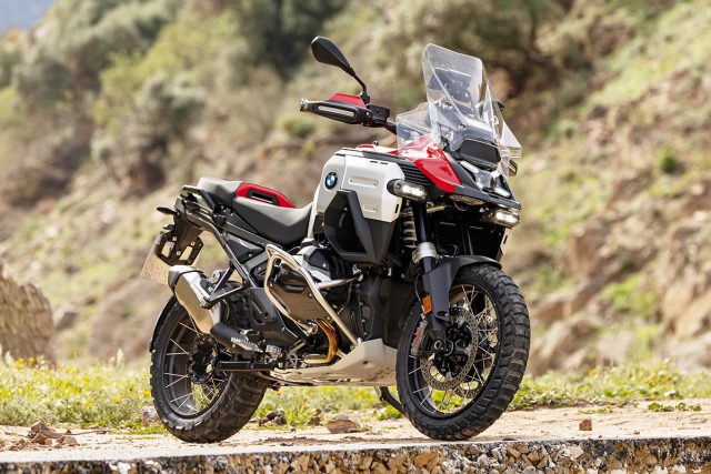 Yeni BMW R 1300 GS Adventure Yeni BMW R 1300 GS Adventure
